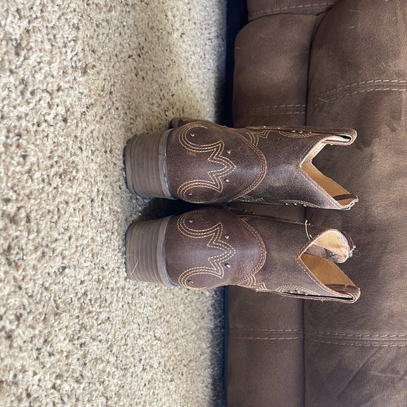 Sterling River western inspired zipper boots. Size 11 in woman’s. - Picture 3 of 4